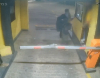 Criminosos armados invadem condom�nio em Rio das Pedras e rendem funcion�rios da portaria; v�deo