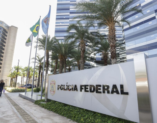 Pol�cia Federal entrega conte�do do celular do ex-dono do Banco Master aos ministros do STF